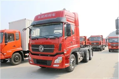 Tashish uchun yangilangan Dongfeng Tianlong 6x4 10 g'ildirakli traktor bosh tirkamasi