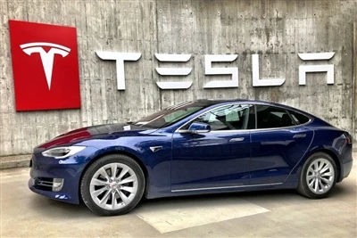 Tesla 18 oy ichida yangi avtomobil ishlab chiqarish imkonini beruvchi integra...