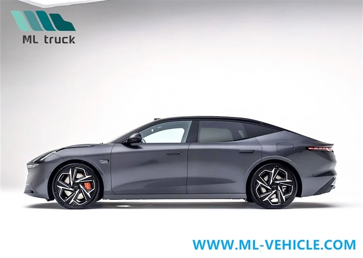 2024 Lynkco Z10 EV Sedan