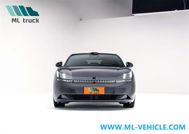 2024 Lynkco Z10 EV Sedan